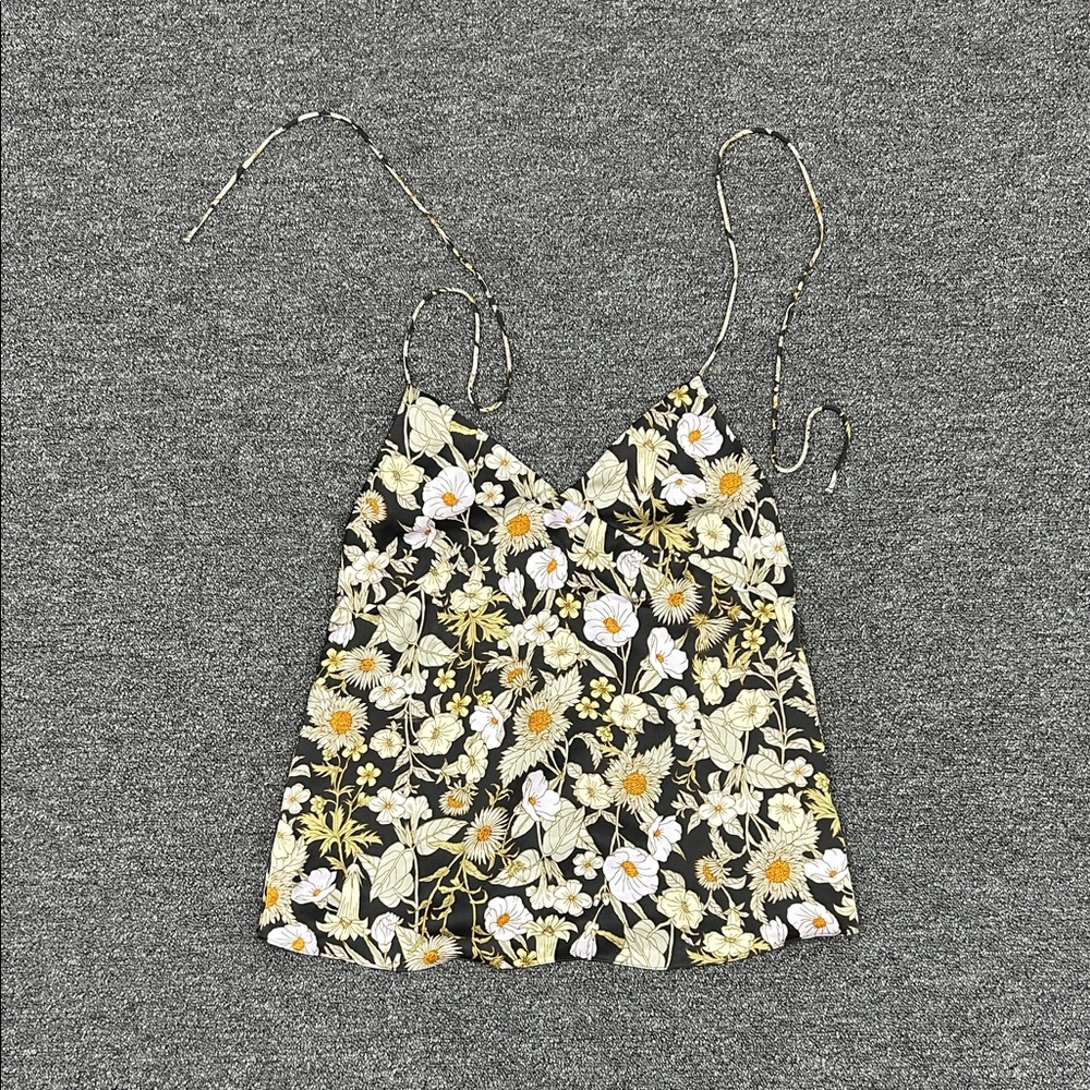 Super cute Floral Spaghetti Strap Top (adjustable)